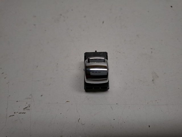 bontott MINI COUNTRYMAN Jobb első Ablakemelő Kapcsoló