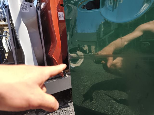 bontott MINI COUNTRYMAN Jobb első Ajtó (Üres lemez)