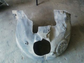 bontott MINI COUNTRYMAN Jobb első Dobbetét (Kerékjárati, Műanyag)