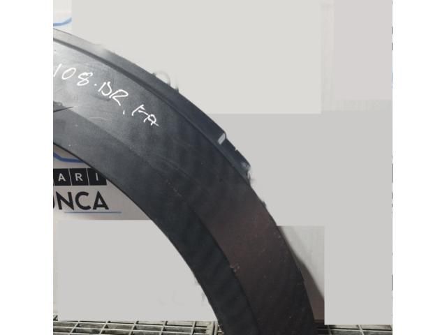 bontott MINI COUNTRYMAN Jobb első Sárvédő Szélesítő