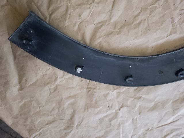 bontott MINI COUNTRYMAN Jobb első Sárvédő Szélesítő