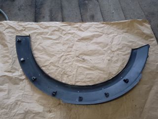 bontott MINI COUNTRYMAN Jobb első Sárvédő Szélesítő