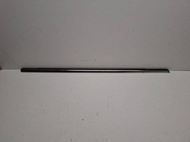 bontott MINI COUNTRYMAN Jobb első Vízlehúzó Gumicsík