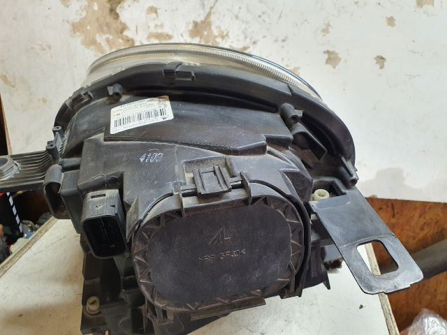 bontott MINI COUNTRYMAN Jobb Fényszóró