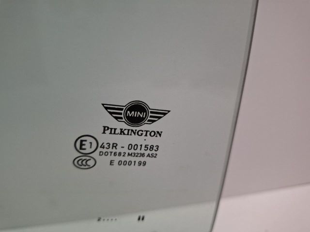 bontott MINI COUNTRYMAN Jobb hátsó Ablak