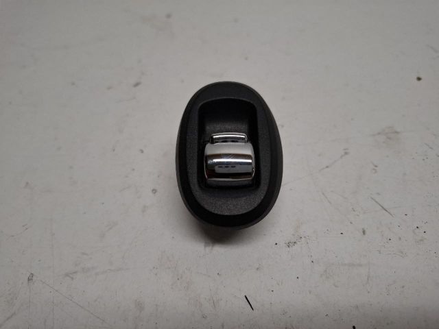 bontott MINI COUNTRYMAN Jobb hátsó Ablakemelő Kapcsoló