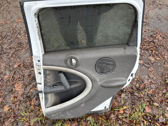 bontott MINI COUNTRYMAN Jobb hátsó Ajtó (Részeivel)