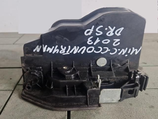 bontott MINI COUNTRYMAN Jobb hátsó Ajtózár