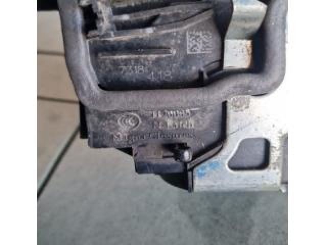 bontott MINI COUNTRYMAN Jobb hátsó Ajtózár