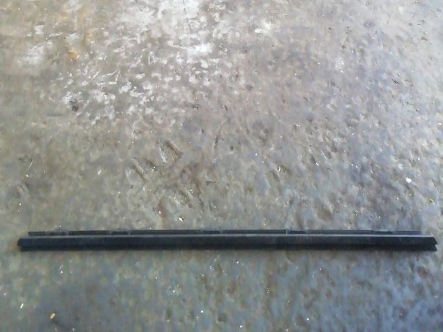 bontott MINI COUNTRYMAN Jobb hátsó Vízlehúzó Gumicsík