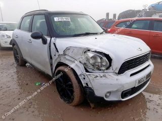 bontott MINI COUNTRYMAN Jobb Küszöb