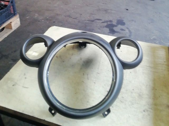 bontott MINI COUNTRYMAN Kilométeróra Keret