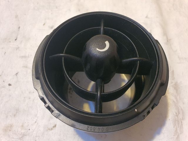 bontott MINI COUNTRYMAN Középső Szellőző