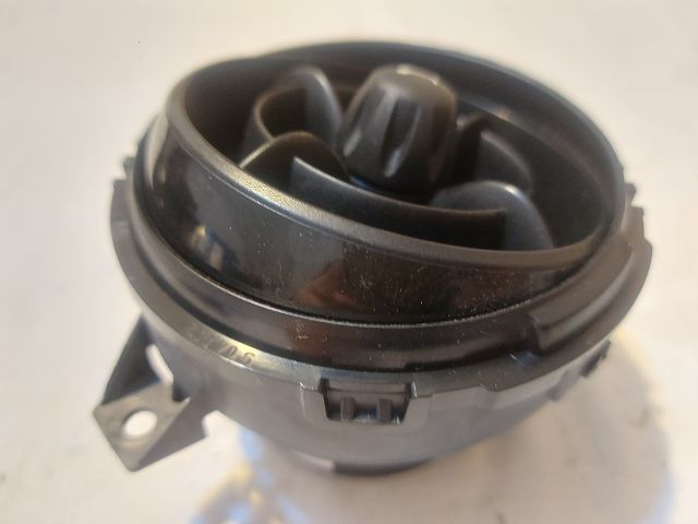 bontott MINI COUNTRYMAN Középső Szellőző