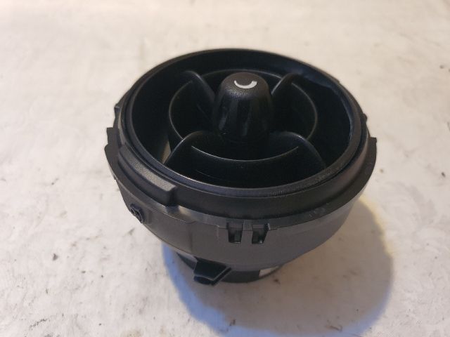 bontott MINI COUNTRYMAN Középső Szellőző