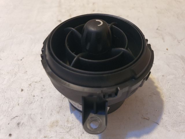 bontott MINI COUNTRYMAN Középső Szellőző