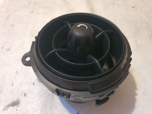 bontott MINI COUNTRYMAN Középső Szellőző