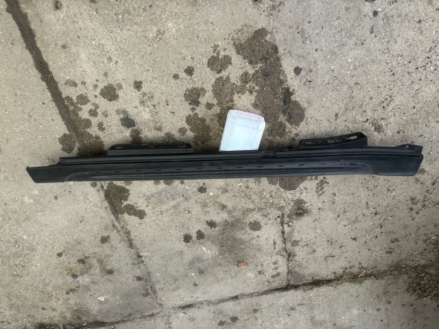 bontott MINI COUNTRYMAN Küszöb Burkolat