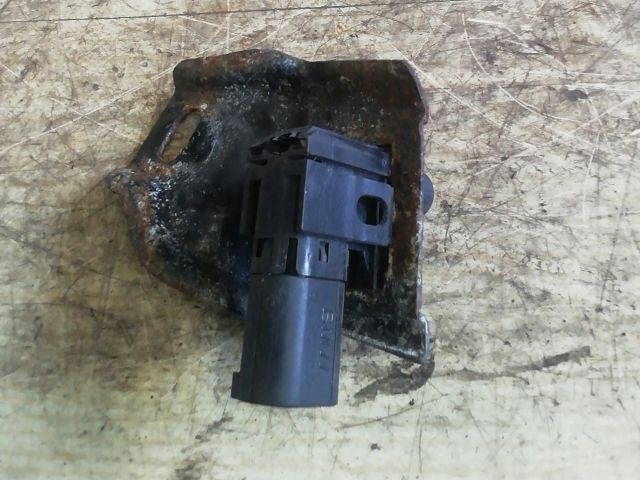 bontott MINI COUNTRYMAN Motorháztető Nyitás Érzékelő