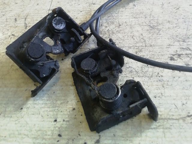 bontott MINI COUNTRYMAN Motorháztető Zárszerkezet