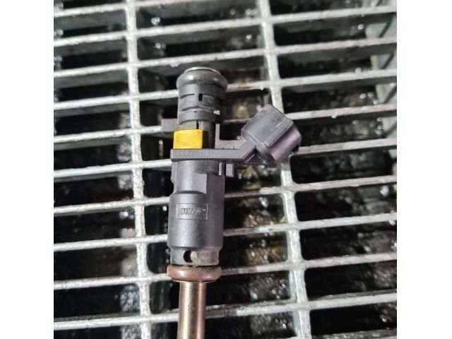 bontott MINI COUNTRYMAN Porlasztó (1 db)