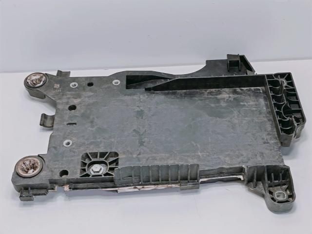 bontott MINI HATCHBACK Akkumulátor Tartó