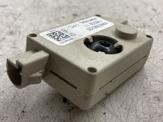 bontott MINI HATCHBACK Antenna Erősítő