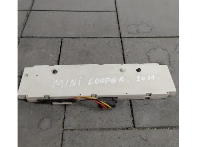 bontott MINI HATCHBACK Antenna Erősítő