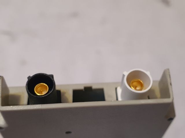 bontott MINI HATCHBACK Antenna Erősítő