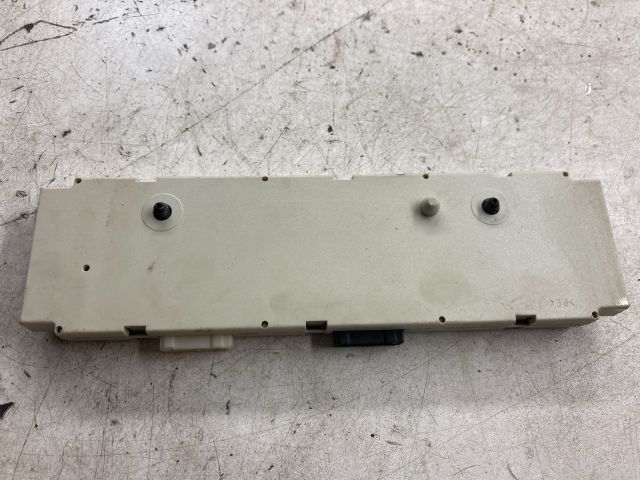 bontott MINI HATCHBACK Antenna Erősítő