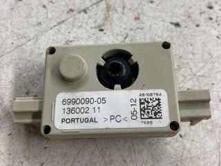 bontott MINI HATCHBACK Antenna Erősítő