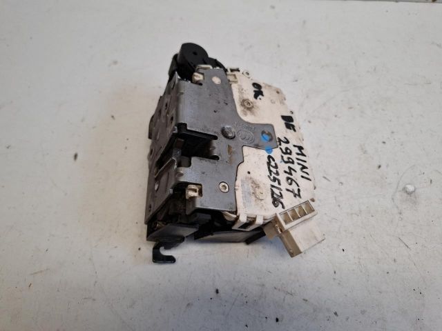 bontott MINI HATCHBACK Bal első Ajtózár