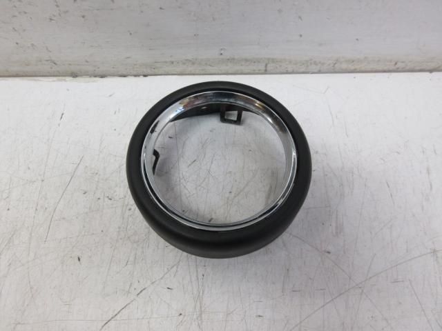 bontott MINI HATCHBACK Bal első Kilincs Burkolat