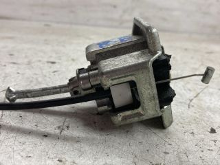 bontott MINI HATCHBACK Bal első Zárbetét