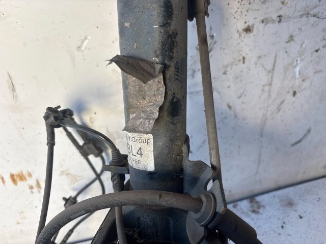 bontott MINI HATCHBACK Bal Gólyaláb Csonkállvánnyal