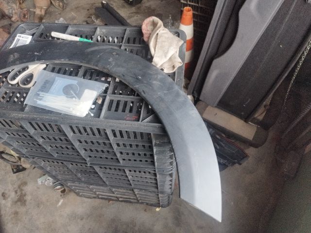 bontott MINI HATCHBACK Bal hátsó Sárvédő Díszléc