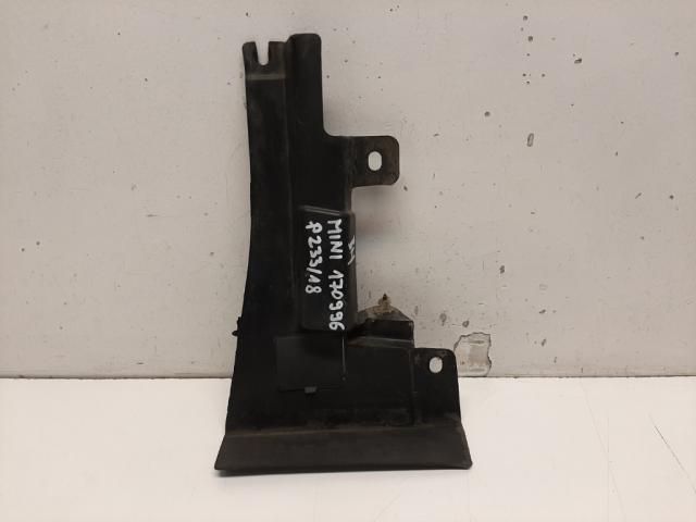 bontott MINI HATCHBACK Bal hátsó Sárvédő Gumi