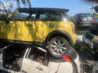 bontott MINI HATCHBACK Bal hátsó Sárvédő