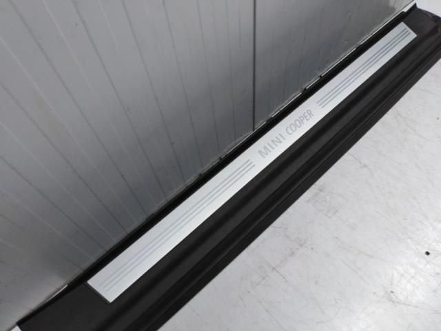 bontott MINI HATCHBACK Bal Küszöb Légterelő