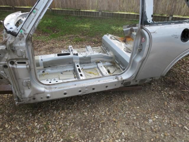 bontott MINI HATCHBACK Bal Küszöb