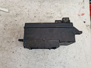 bontott MINI HATCHBACK Biztosítéktábla Utastér