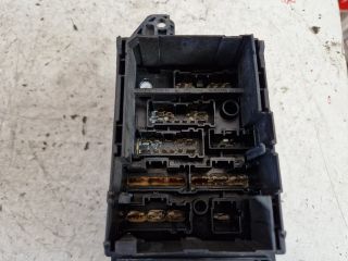 bontott MINI HATCHBACK Biztosítéktábla Utastér