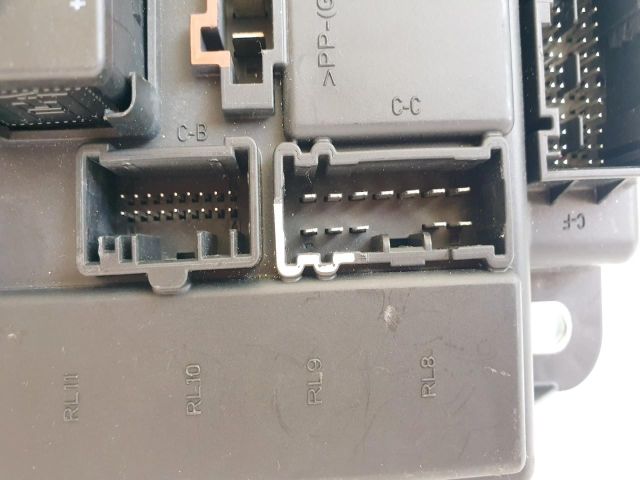 bontott MINI HATCHBACK Biztosítéktábla Utastér