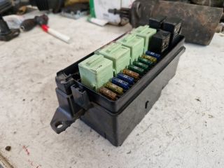 bontott MINI HATCHBACK Biztosítéktábla Utastér