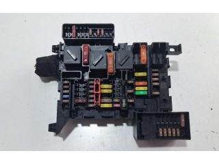 bontott MINI HATCHBACK Biztosítéktábla Utastér