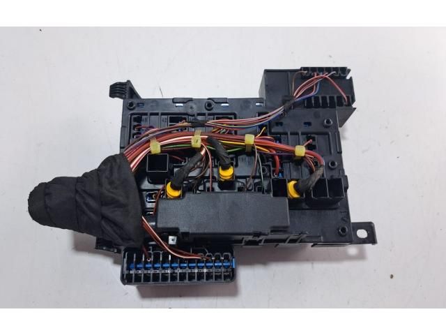 bontott MINI HATCHBACK Biztosítéktábla Utastér