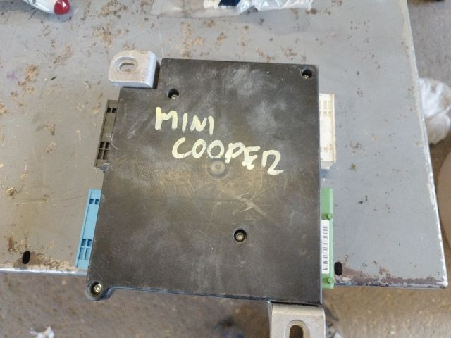 bontott MINI HATCHBACK Biztosítéktábla Utastér