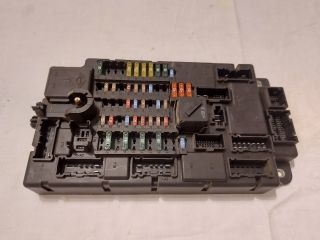 bontott MINI HATCHBACK Biztosítéktábla Utastér