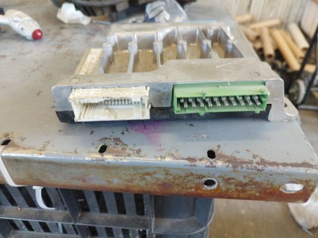 bontott MINI HATCHBACK Biztosítéktábla Utastér