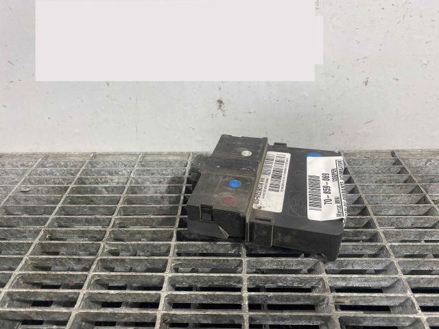 bontott MINI HATCHBACK Biztosítéktábla Motortér